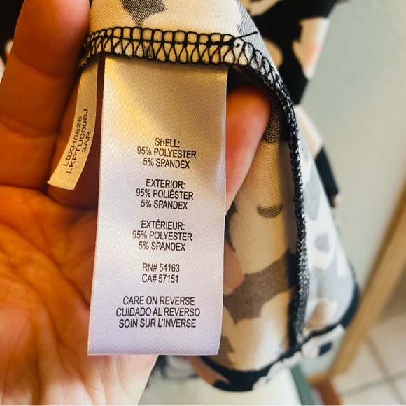 Karl Lagerfeld Womens Short Sleeve Floral Blouse Size Small - Picture 5 of 5